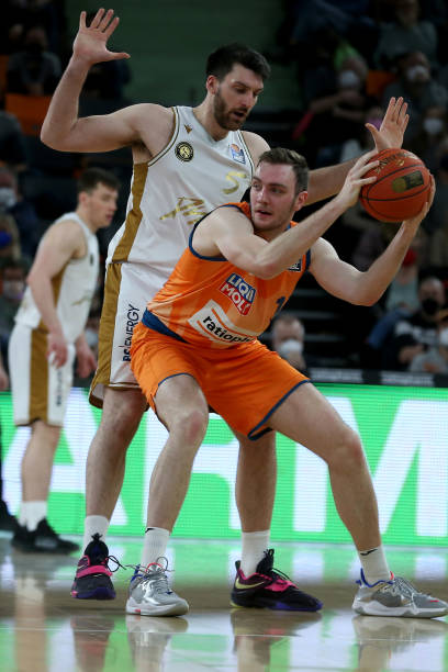 部在引援策 部在引援策