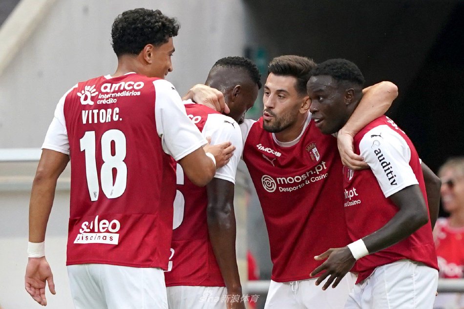 在竞争激烈 在竞争激烈