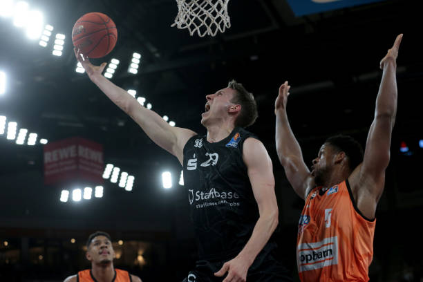 锋线火力 锋线火力