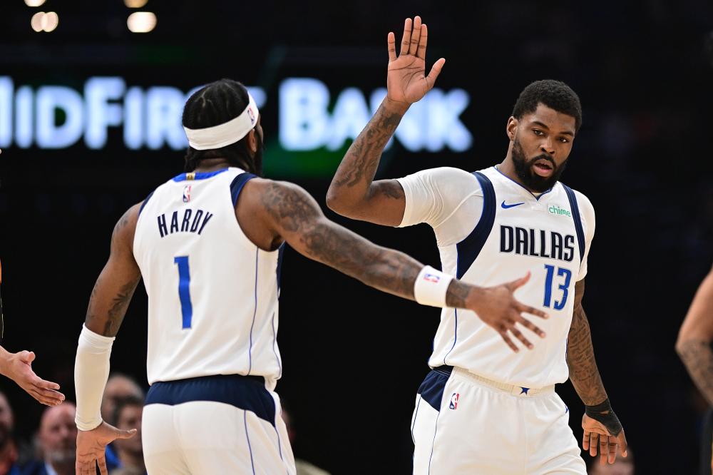 部正在与他 部正在与他